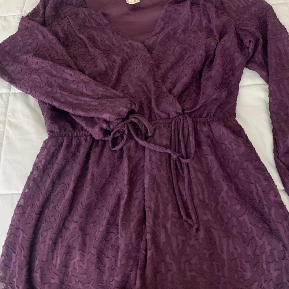 cute purple romper!